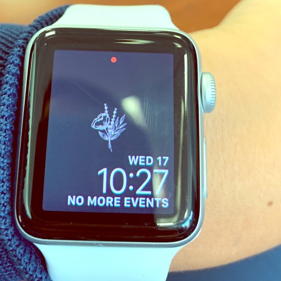 Apple Watch 4 40mm. Slight cosmetic scratch. - Picture 1 of 1